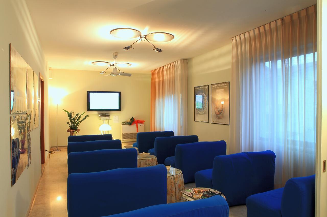 וינצ'י Hotel Alexandra מראה חיצוני תמונה